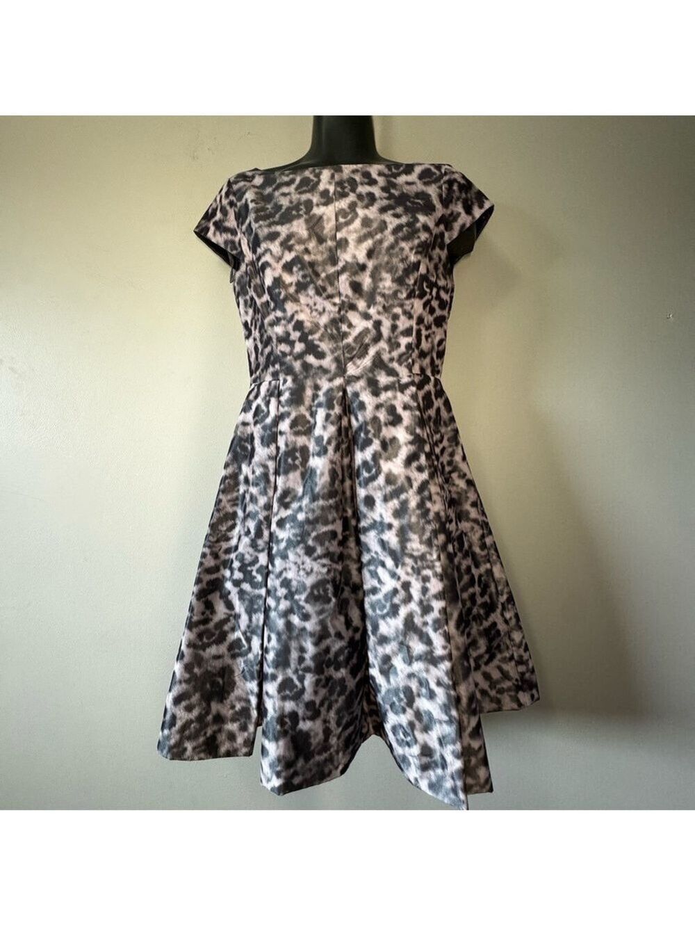Eliza J Animal Print Mini Dress in Retro like size 2 Small